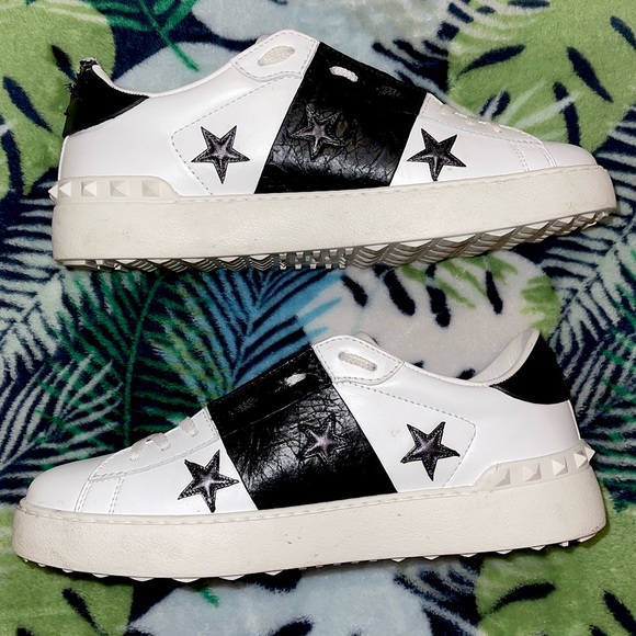 AUTHENTIC VALENTINO SNEAKERS - Picture 6 of 10